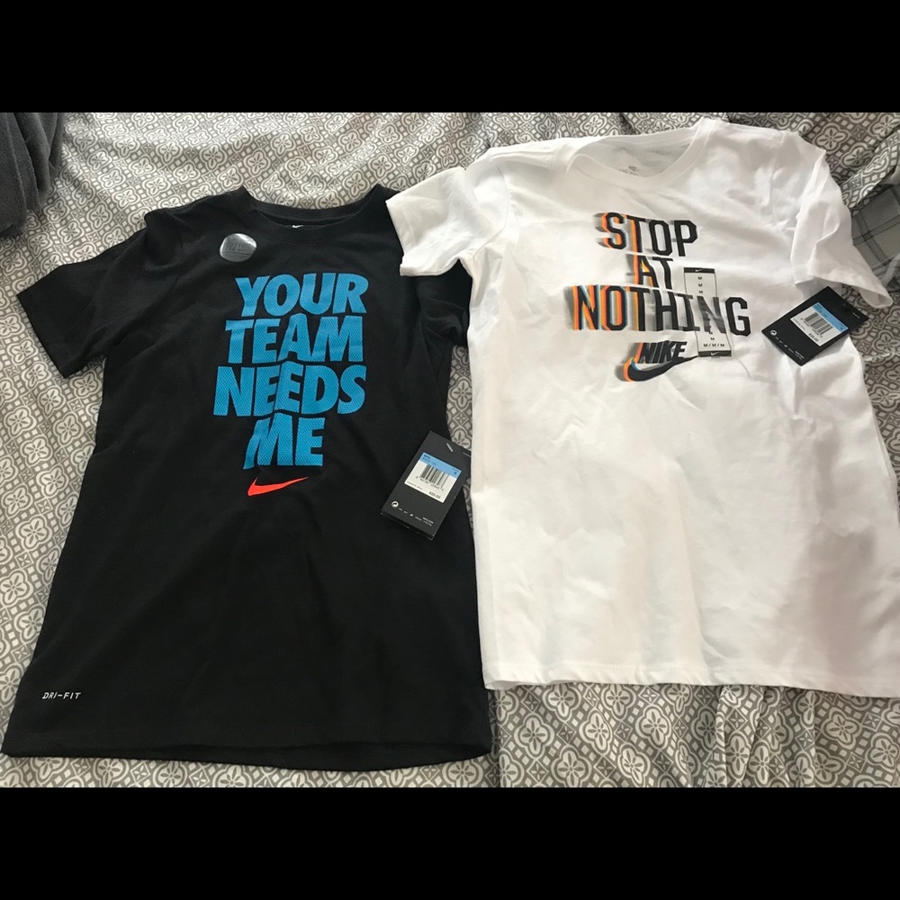 Youth Boys NWT Nike small shirts